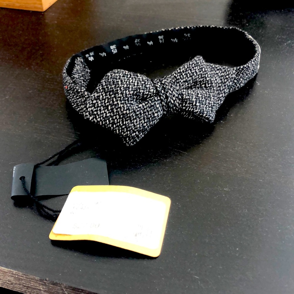 Scotch and Soda Bow tie- tags on!